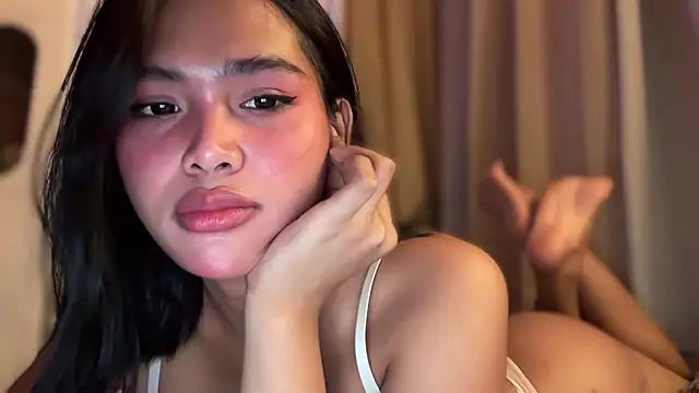 Yourbaby angelx online show from November 28, 2025, 6:24 am