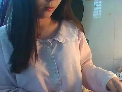 Snapshot of Linzly chatting on February 11, 2026, 2:44 am Linzly online show from February 11, 2026, 2:44 am