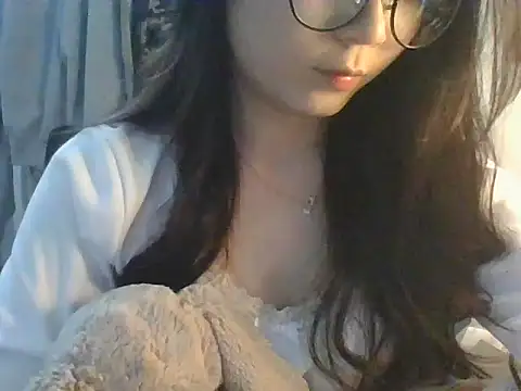 Linzly online show from November 6, 2025, 4:55 pm