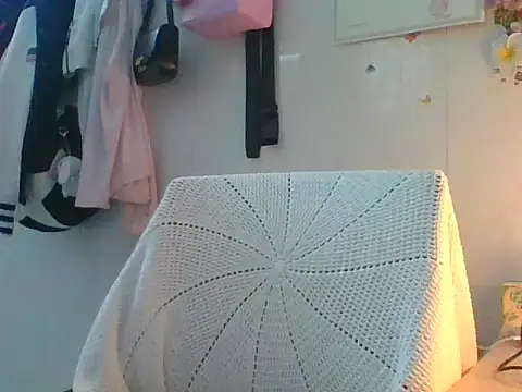 Snapshot of Linzly chatting on February 24, 2026, 1:50 am Linzly online show from February 24, 2026, 1:50 am