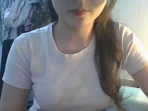 Linzly online show from October 20, 2025, 4:40 pm