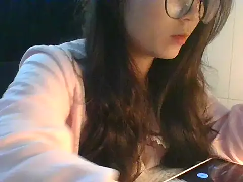 Linzly online show from October 26, 2025, 5:13 pm