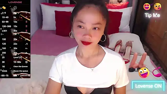 sexystela online show from March 17, 2026, 4:10 pm