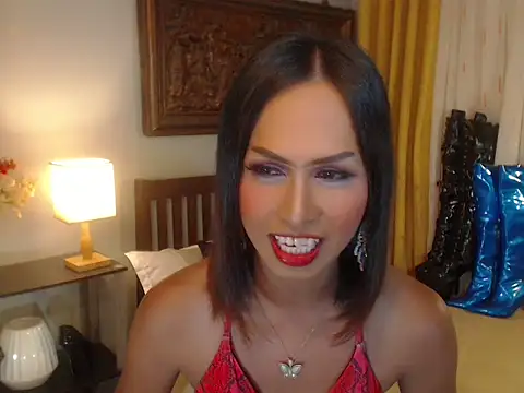 Nathalieheartt online show from October 10, 2025, 2:12 am