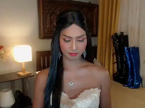 Nathalieheartt online show from October 7, 2025, 2:45 am