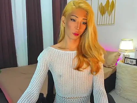 Amandawillson online show from November 14, 2025, 6:22 pm