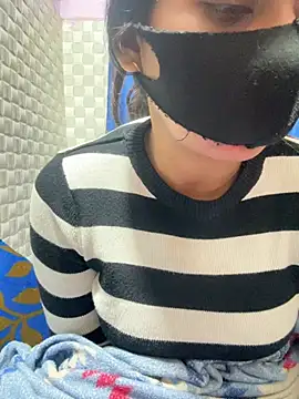 Hot Jaanvi  online show from February 4, 2026, 6:58 pm