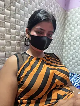 Hot Jaanvi  online show from June 4, 2026, 4:00 pm