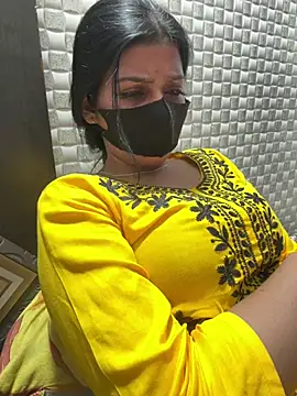 Hot Jaanvi  online show from April 14, 2026, 6:02 pm