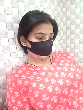 Hot Jaanvi  online show from November 8, 2025, 6:11 pm