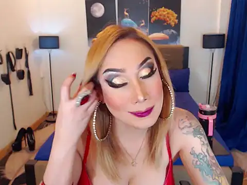 Snapshot of Allysonevanns chatting on September 11, 2025, 10:04 am Allysonevanns online show from September 11, 2025, 10:04 am