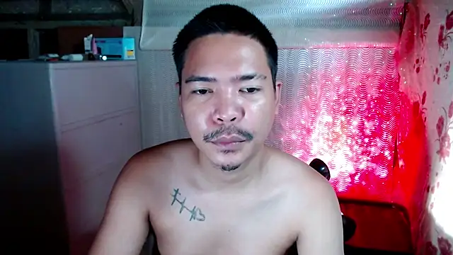 Snapshot of MANIACasianX chatting on September 27, 2025, 1:12 am MANIACasianX online show from September 27, 2025, 1:12 am