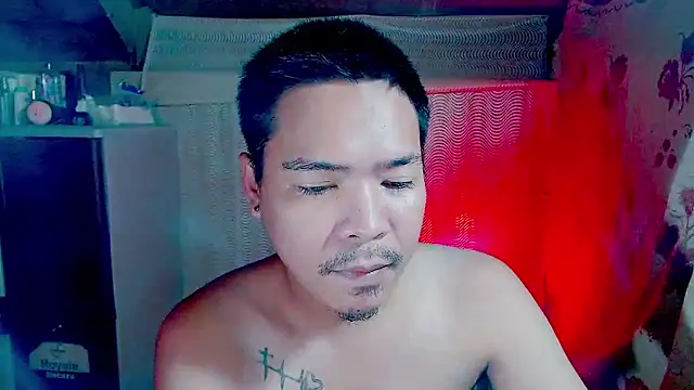 Snapshot of MANIACasianX chatting on October 5, 2025, 12:40 pm MANIACasianX online show from October 5, 2025, 12:40 pm
