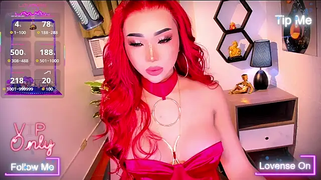 TriciaCumLoader online show from April 12, 2026, 6:44 pm