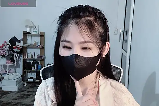 Snapshot of ___Daisy___ chatting on November 21, 2025, 7:40 am Daisy online show from November 21, 2025, 7:40 am