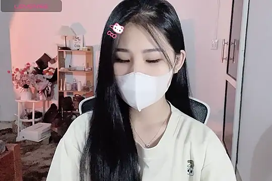 Snapshot of ___Daisy___ chatting on October 29, 2025, 2:38 pm Daisy online show from October 29, 2025, 2:38 pm