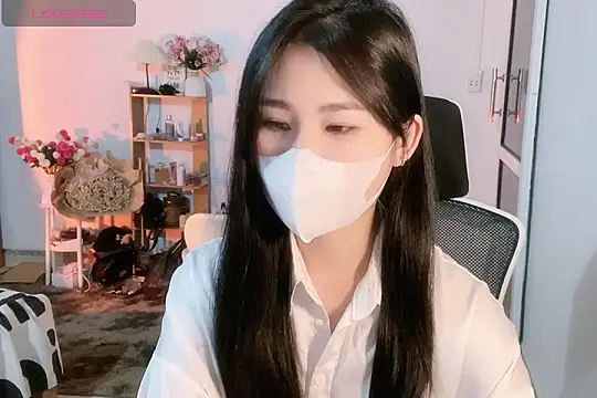 Snapshot of ___Daisy___ chatting on October 11, 2025, 1:12 pm Daisy online show from October 11, 2025, 1:12 pm