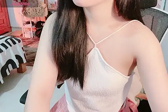 Snapshot of ___Daisy___ chatting on October 12, 2025, 2:46 am Daisy online show from October 12, 2025, 2:46 am