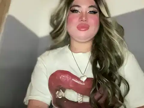 Snapshot of Naughtyrosecum chatting on November 6, 2025, 3:32 am Naughtyrosecum online show from November 6, 2025, 3:32 am