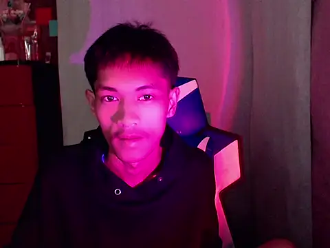 riks tyler online show from July 27, 2026, 4:03 pm
