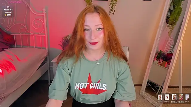Snapshot of Violet_Griffen chatting on June 3, 2026, 3:39 pm Violet Griffen online show from June 3, 2026, 3:39 pm