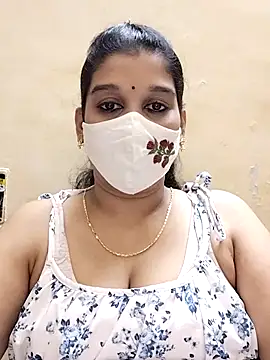 amelia-rani online show from October 10, 2025, 5:58 pm