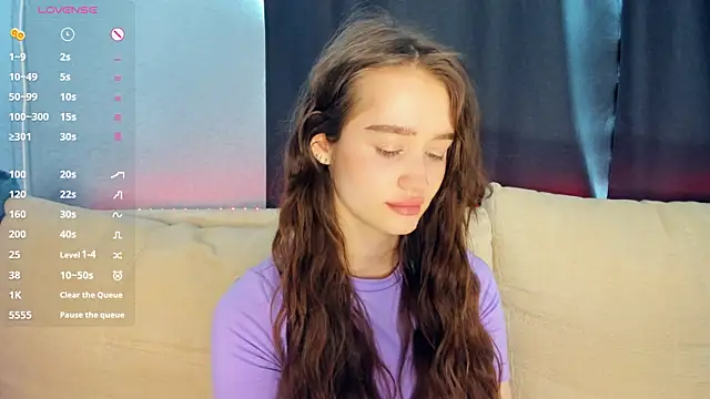 lovelyalivia online show from March 29, 2026, 8:27 am