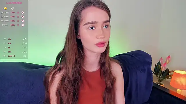 lovelyalivia online show from October 14, 2025, 9:32 am