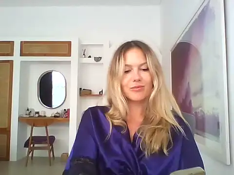 Snapshot of Vidauoo chatting on September 24, 2025, 3:24 am Vidauoo online show from September 24, 2025, 3:24 am