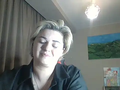 Wymini online show from September 27, 2025, 9:21 pm