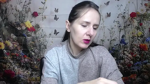 KarinaSwann online show from September 30, 2025, 6:08 am