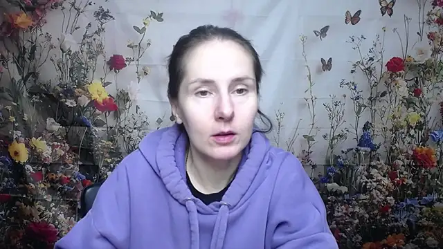 KarinaSwann online show from October 3, 2025, 5:20 am
