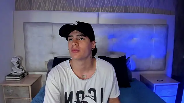 Snapshot of BenitoSaenz chatting on February 5, 2026, 1:40 pm BenitoSaenz online show from February 5, 2026, 1:40 pm