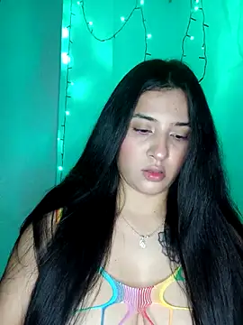Snapshot of VALENTINA_ROUSE_ chatting on May 9, 2026, 2:15 am VALENTINA ROUSE online show from May 9, 2026, 2:15 am