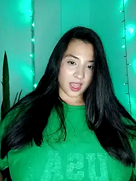Snapshot of VALENTINA_ROUSE_ chatting on June 17, 2026, 12:00 am VALENTINA ROUSE online show from June 17, 2026, 12:00 am
