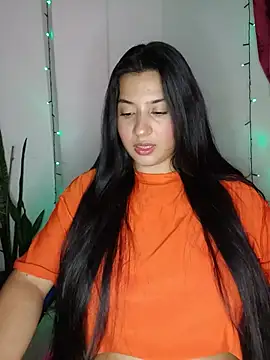 Snapshot of VALENTINA_ROUSE_ chatting on June 3, 2026, 10:58 pm VALENTINA ROUSE online show from June 3, 2026, 10:58 pm
