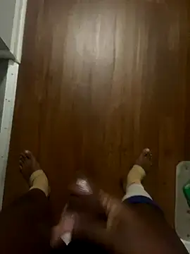 Snapshot of JezOne555 chatting on November 25, 2025, 3:40 am JezOne555 online show from November 25, 2025, 3:40 am