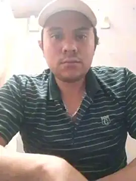 Snapshot of Luk909090 chatting on January 18, 2026, 8:51 am Luk909090 online show from January 18, 2026, 8:51 am