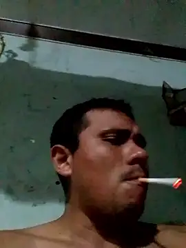 Snapshot of Luk909090 chatting on September 19, 2025, 7:45 am Luk909090 online show from September 19, 2025, 7:45 am