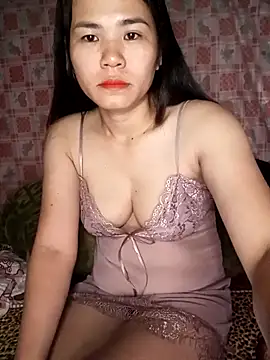 Snapshot of Ladygirl_x chatting on November 12, 2025, 6:45 pm Ladygirl x online show from November 12, 2025, 6:45 pm