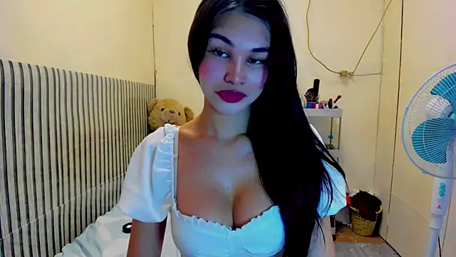 Snapshot of Ms_Monica chatting on November 18, 2025, 2:38 am Ms Monica online show from November 18, 2025, 2:38 am