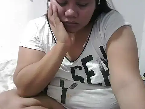 xxwild pussyxx online show from April 25, 2026, 12:08 pm