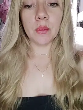 cameron 06 online show from March 6, 2026, 1:06 pm