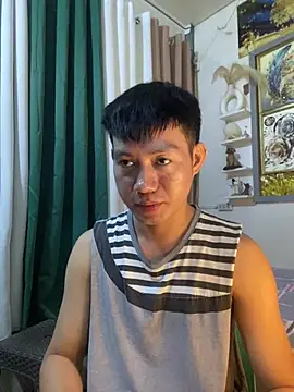 Snapshot of xshyboyx chatting on July 17, 2026, 3:37 am xshyboyx online show from July 17, 2026, 3:37 am