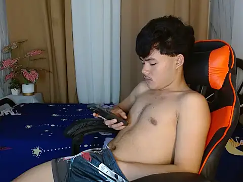 YourNaughtyTwink 69 online show from April 30, 2026, 8:05 pm