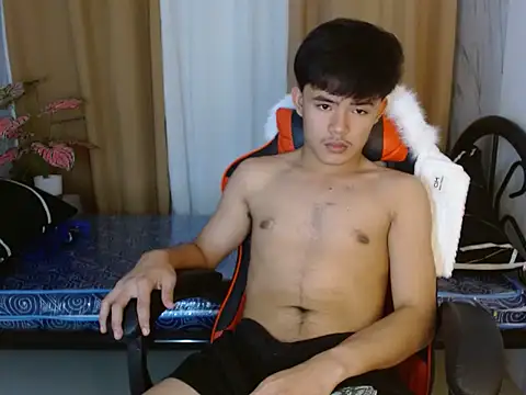 YourNaughtyTwink 69 online show from April 25, 2026, 2:25 pm