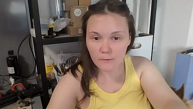 Snapshot of Qaynii chatting on October 30, 2025, 8:50 pm Qaynii online show from October 30, 2025, 8:50 pm