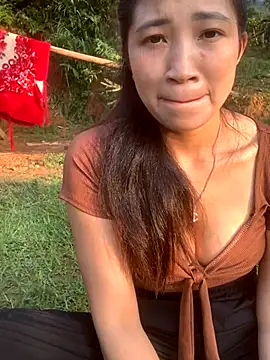 ThiHa003 online show from October 10, 2025, 9:54 am