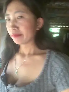 ThiHa003 online show from November 9, 2025, 4:05 am