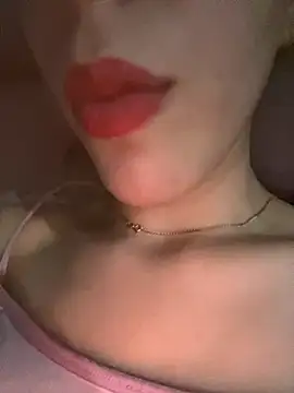 Mimisixo online show from October 4, 2025, 10:44 pm